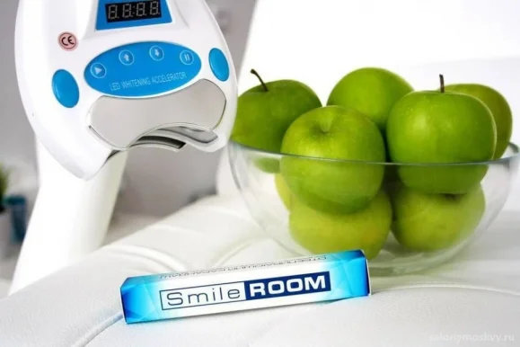 Студия косметического отбеливания зубов Smile Room 